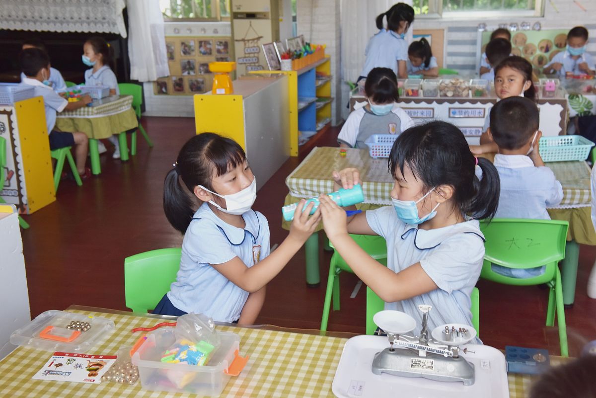 以小熊不刷牙这个故事写一篇幼儿活动设计