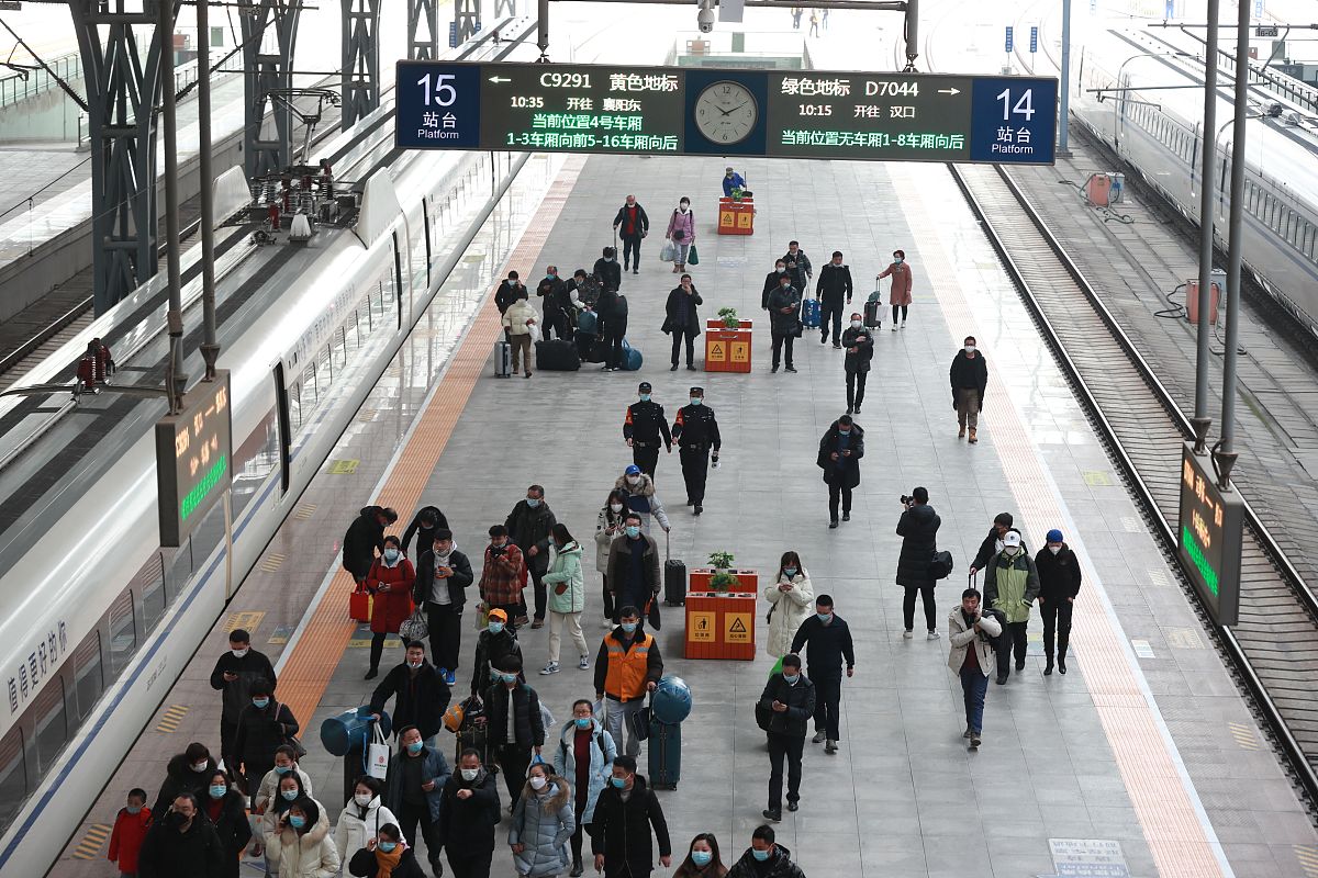 西安地铁大客流应对现场处置方案优化研究