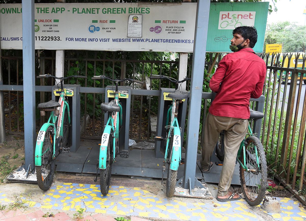 邵阳市卫生学校热门专业推荐 - 就业前景分析