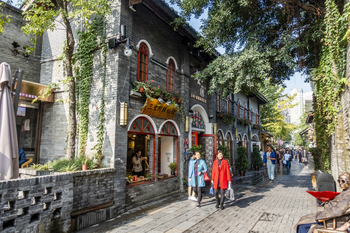 武汉红巷：历史文化与艺术的完美融合