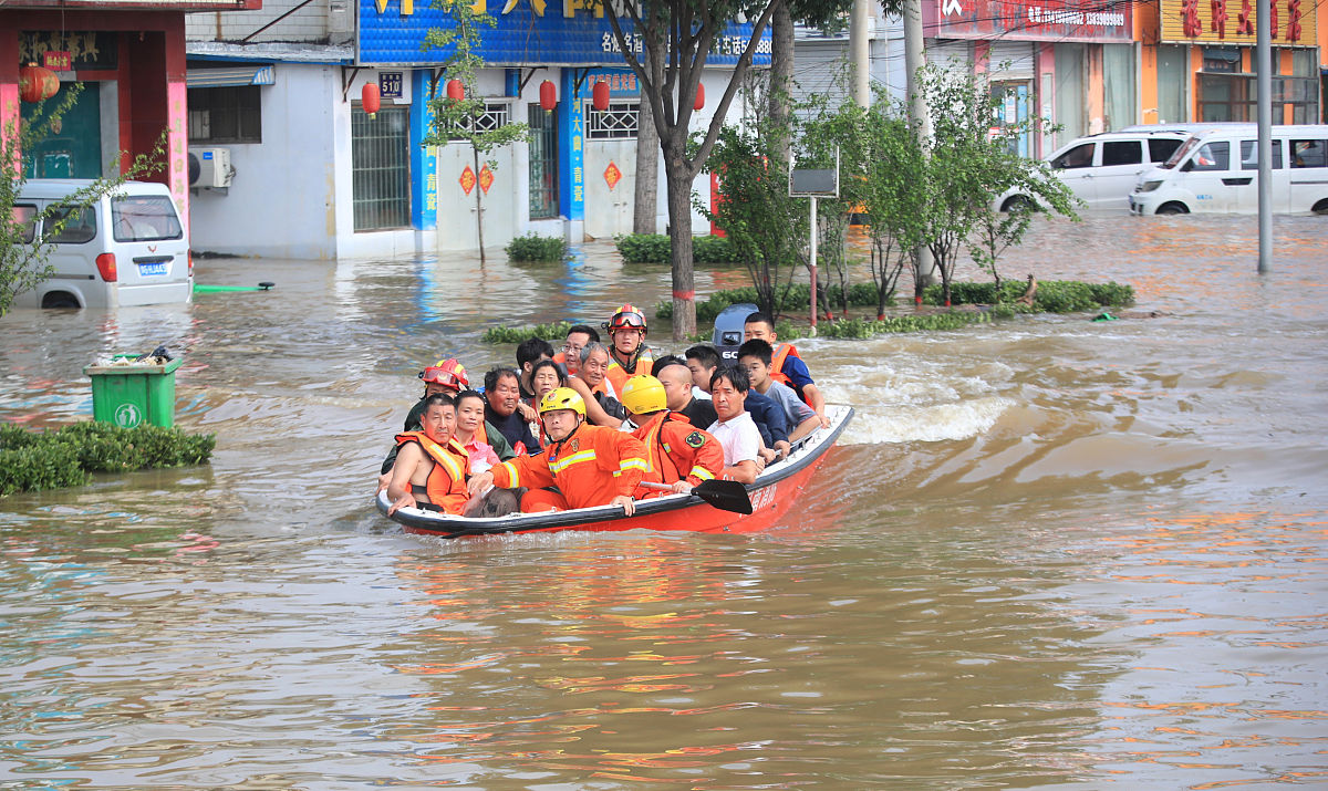 20条回复：河北涿州汛情严重有人员被困 当地政府：呼吁更多救援力量与物资