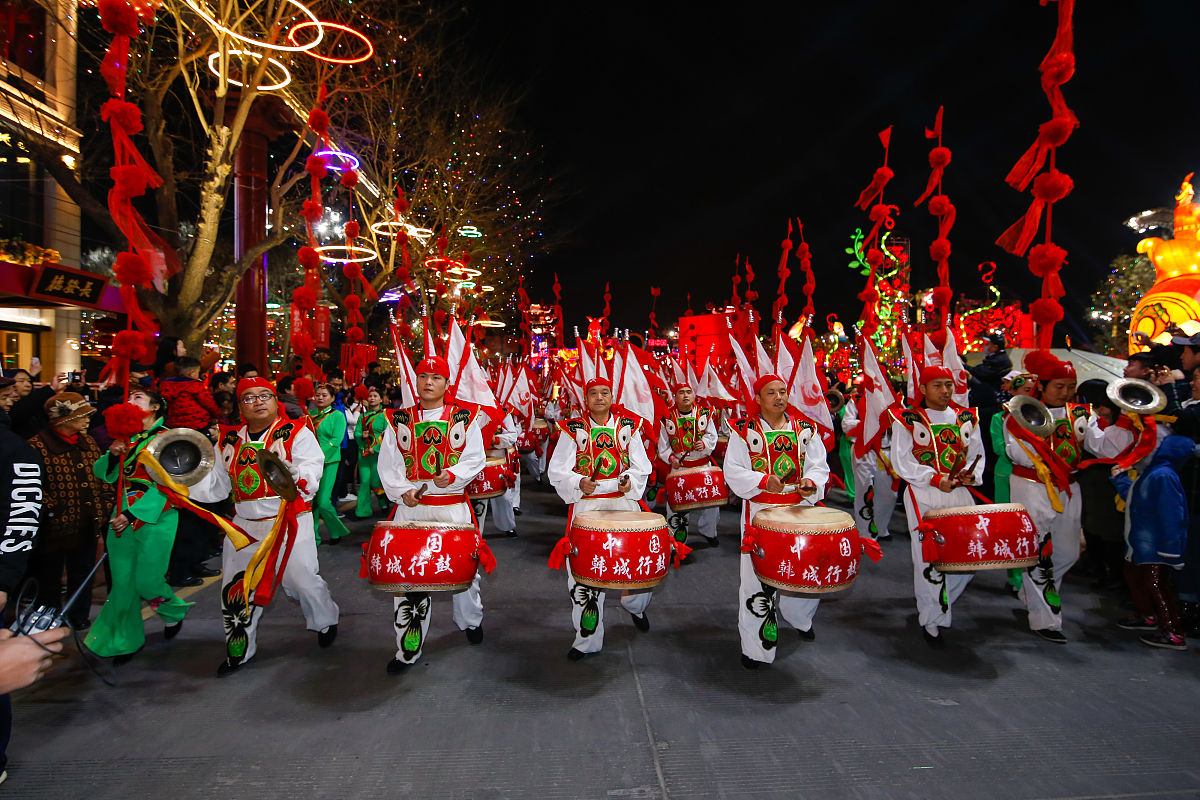 Two Little Lions: Lantern Festival Song (English Adaptation)
