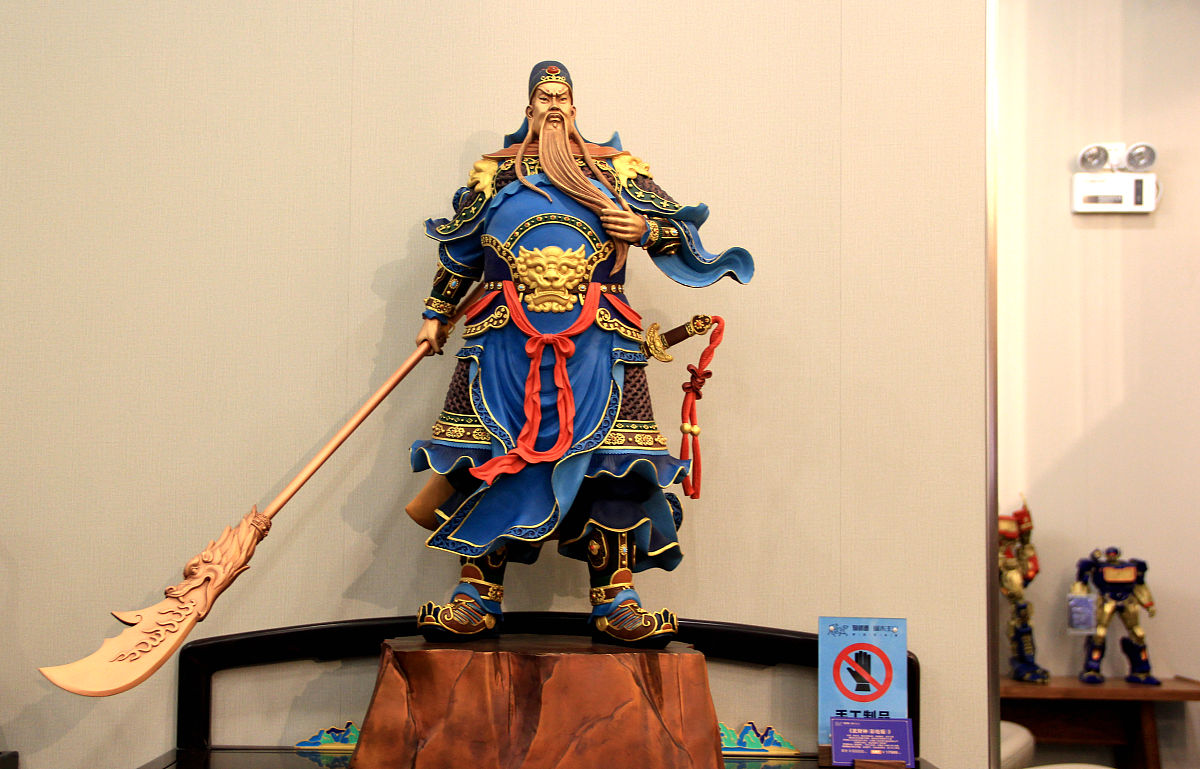 关羽面具：身份象征、勇敢与义气的代表