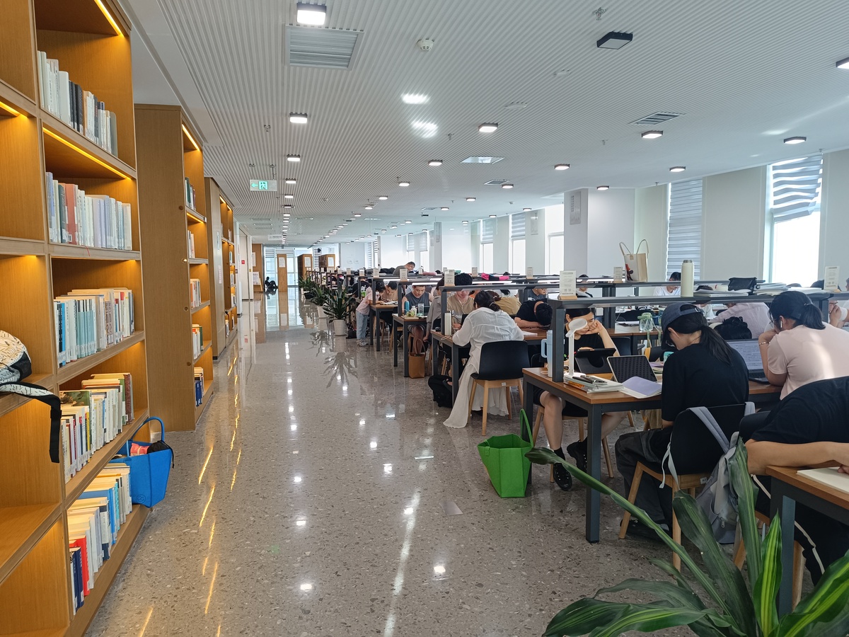 武汉理工大学图书馆 - 资源丰富，环境优越，服务便捷