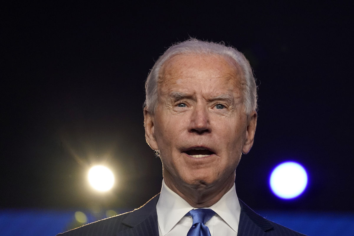 大学班级信联委员竞选稿：XX同学竞选宣言