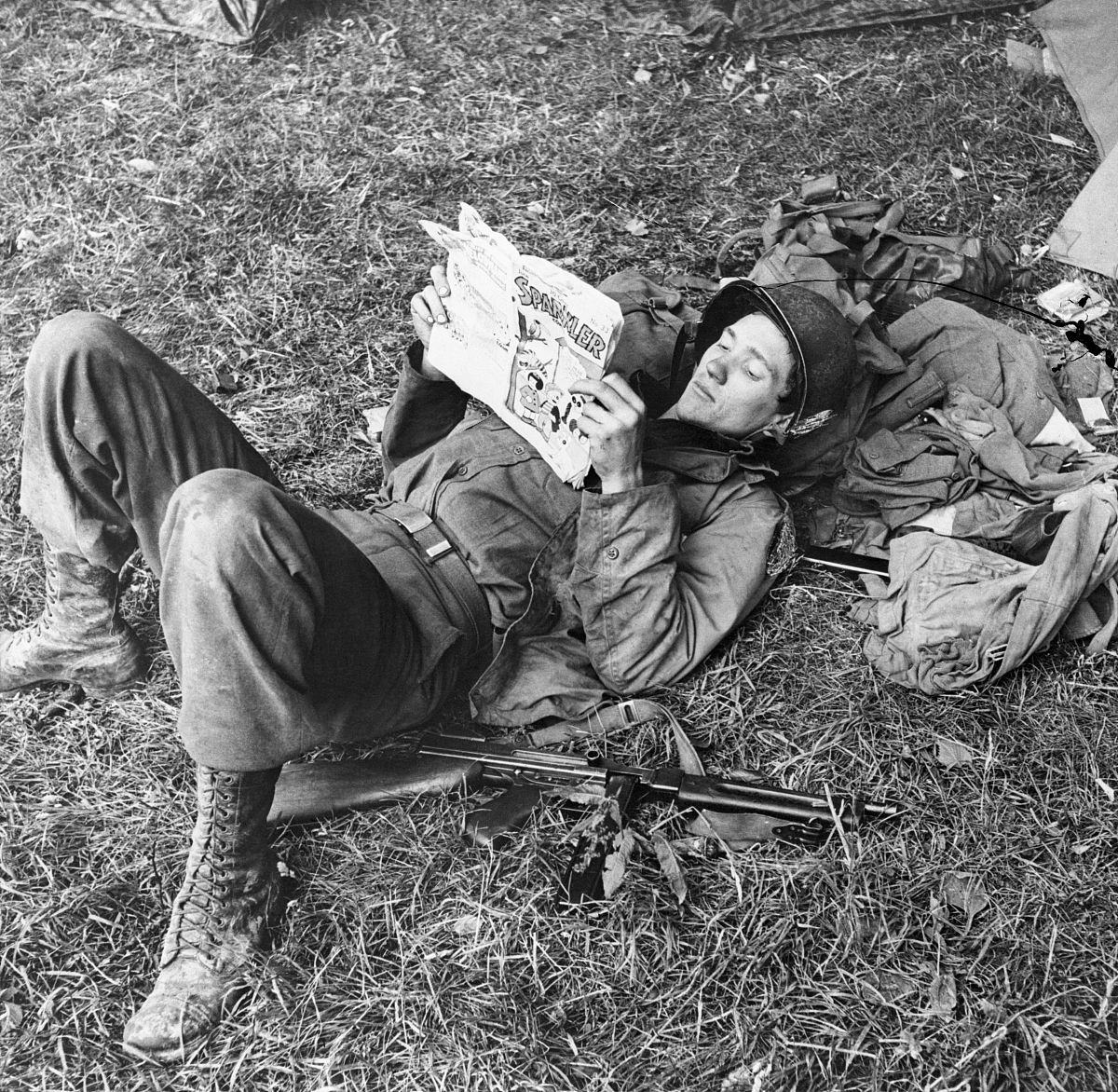 ernest landon, atlanta, georgia, takes time out from his warrior