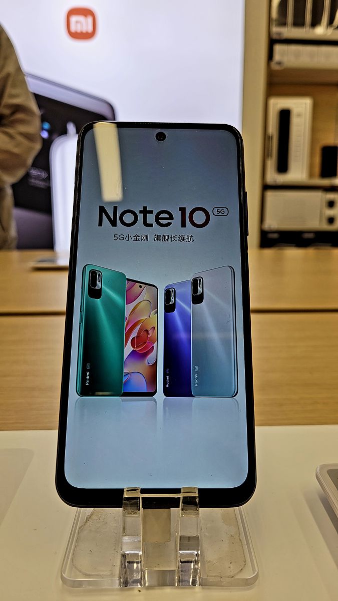 红米note10pro和荣耀80对比
