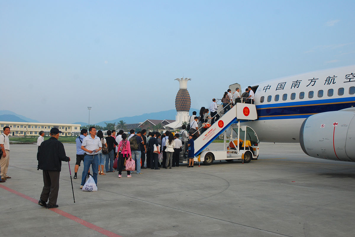 中国国际航空公司竞争对手：东方航空、南方航空、海南航空等