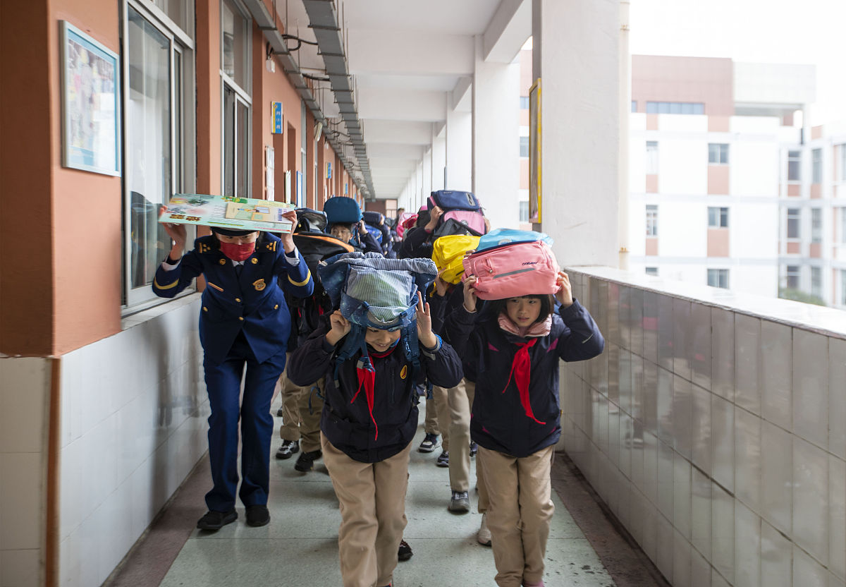 学校地震疏散演练步骤指南：安全演练流程