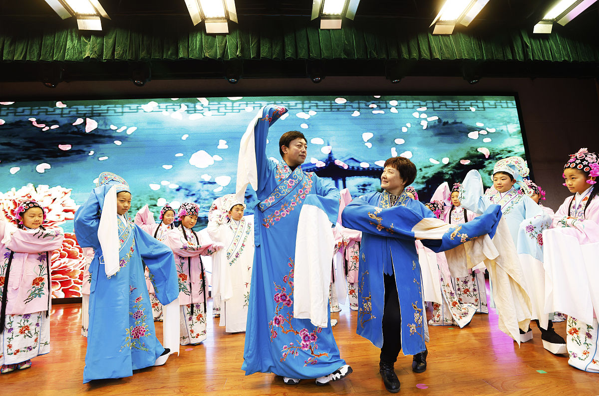 贵阳市新兴中等职业技术学校戏曲表演专业优势及发展前景