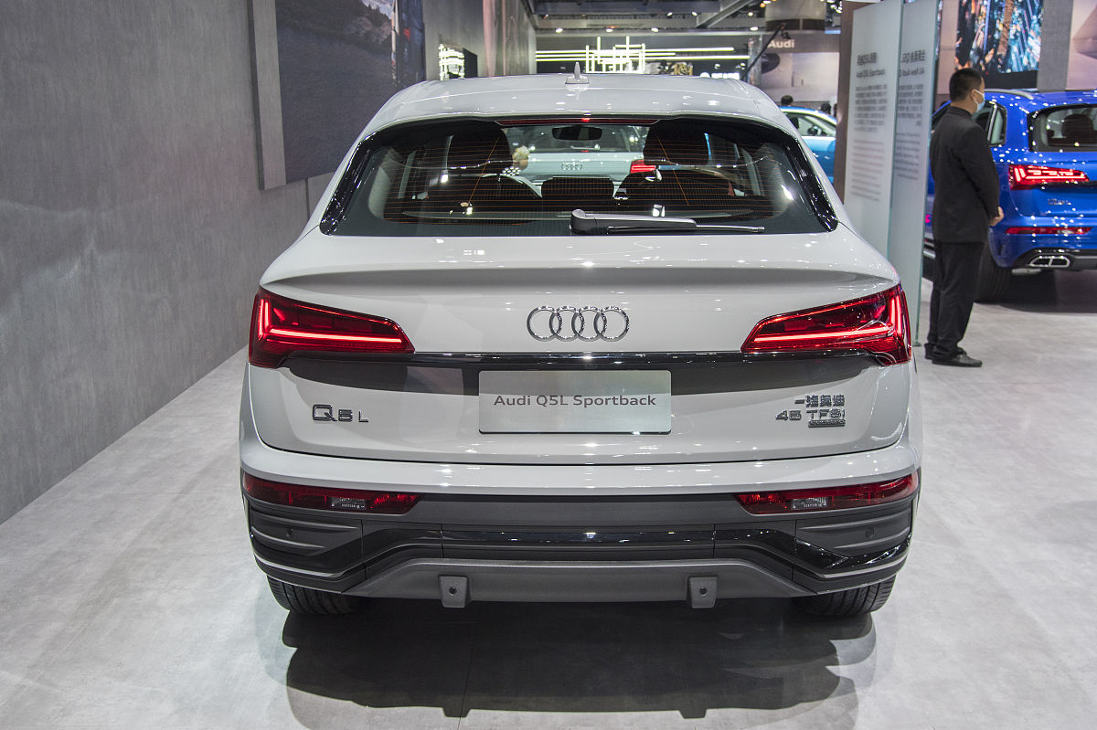 2021年11月19日,广州车展,奥迪汽车展台奥迪q5l sportback.