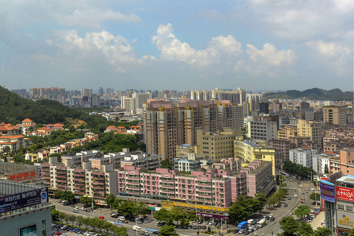 2015年6月3日,广东东莞,长安镇中心区.