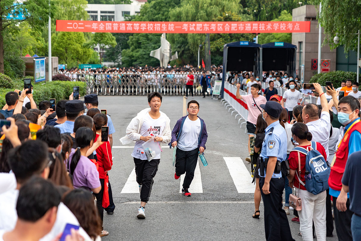 株洲职教城主任谭伟生：寻找优秀中职教师许犇