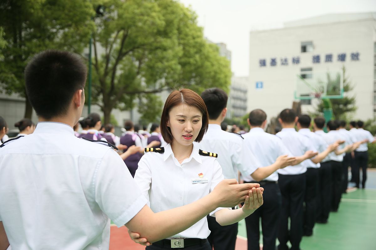 重庆航空学校民航空中安全保卫专业初中起点