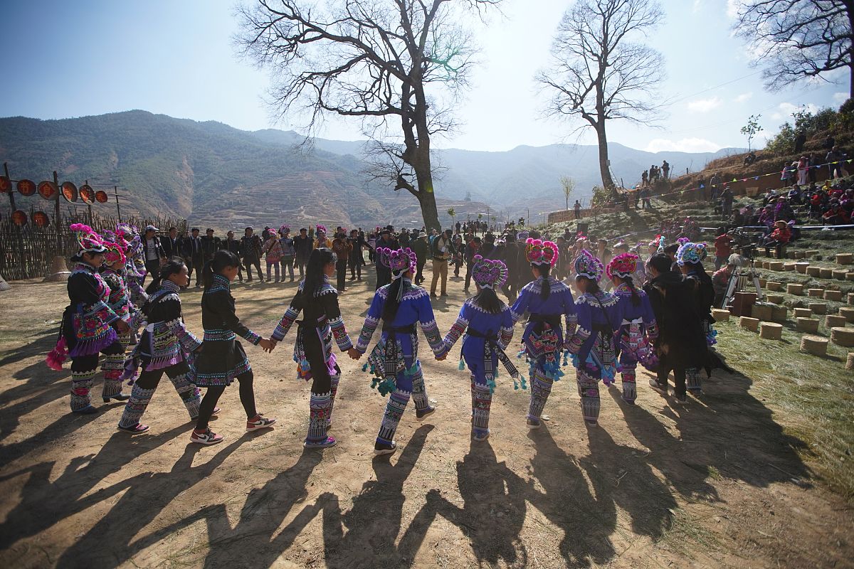 彝族家乡民风淳朴：自然生态、热情好客、文化传承