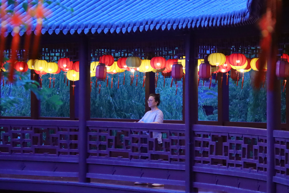 莒县古城微雨帮我找首适合该场景的bgm