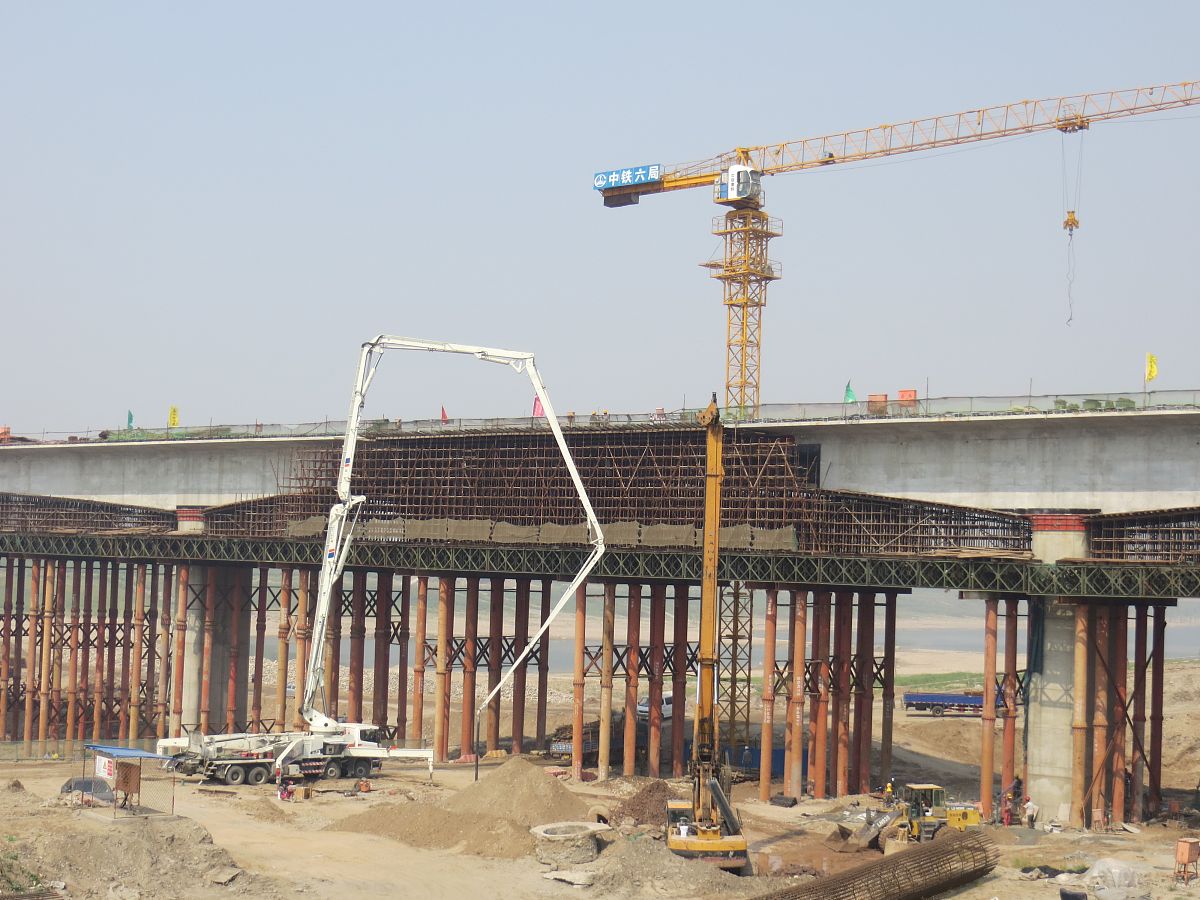 桥梁施工质量保证措施详解：从准备到验收