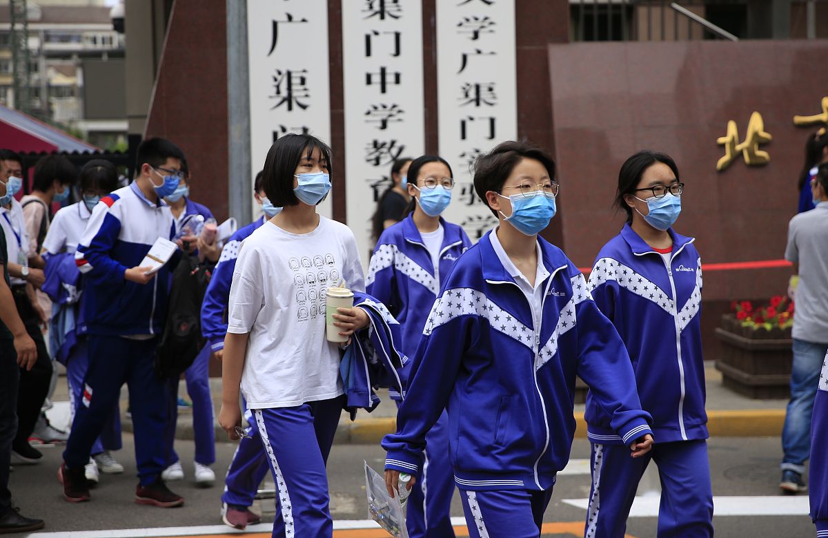 贵阳卫校推荐：中考落榜生也能圆梦医护
