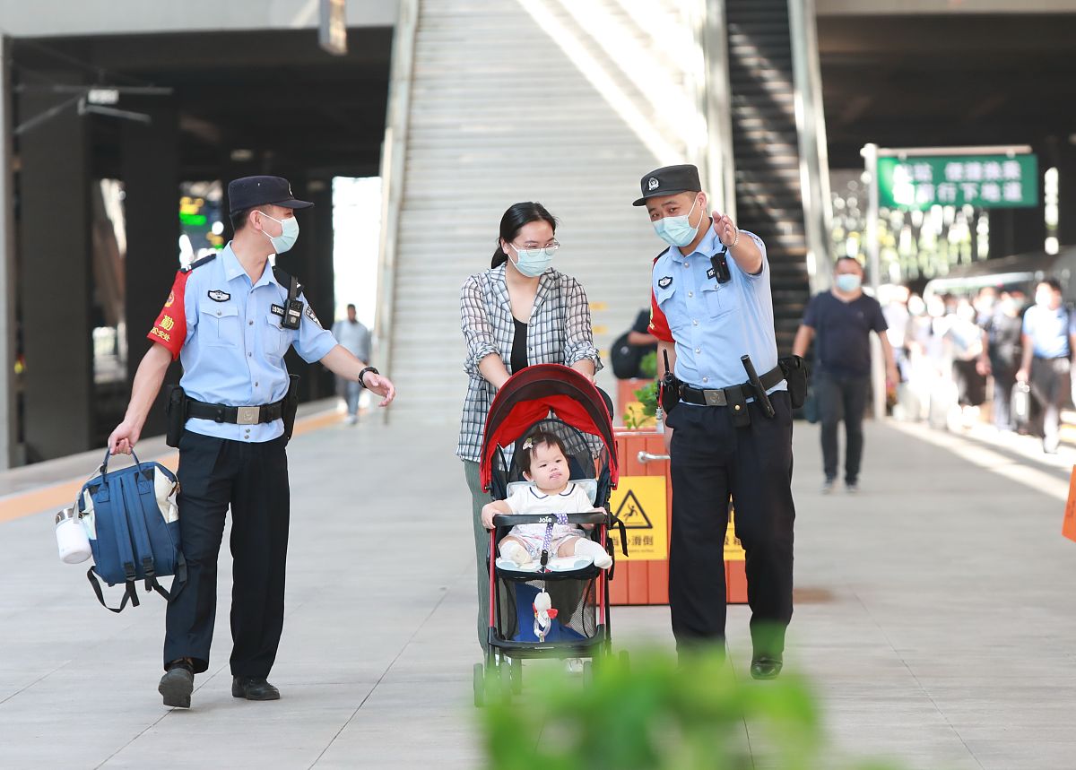 孩子走失怎么办？巡逻叔叔教你安全应对