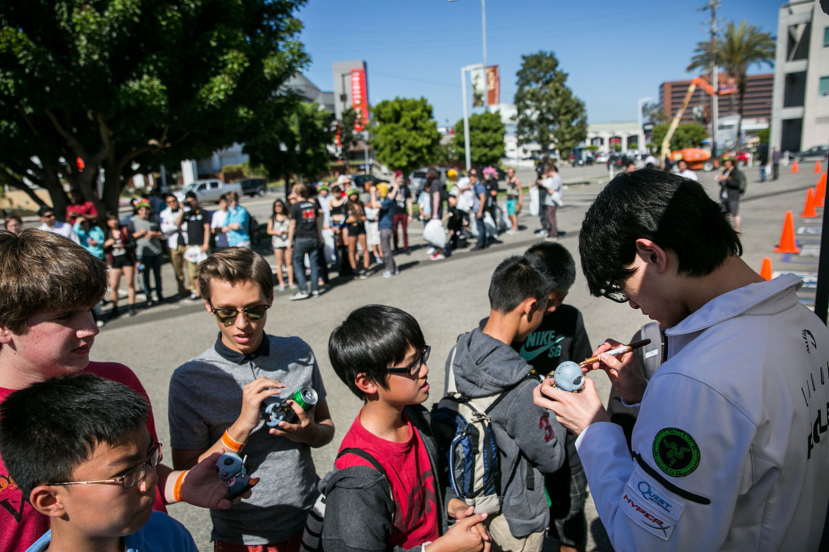 英雄联盟：MOBA竞技游戏之王 - 简介与玩法介绍