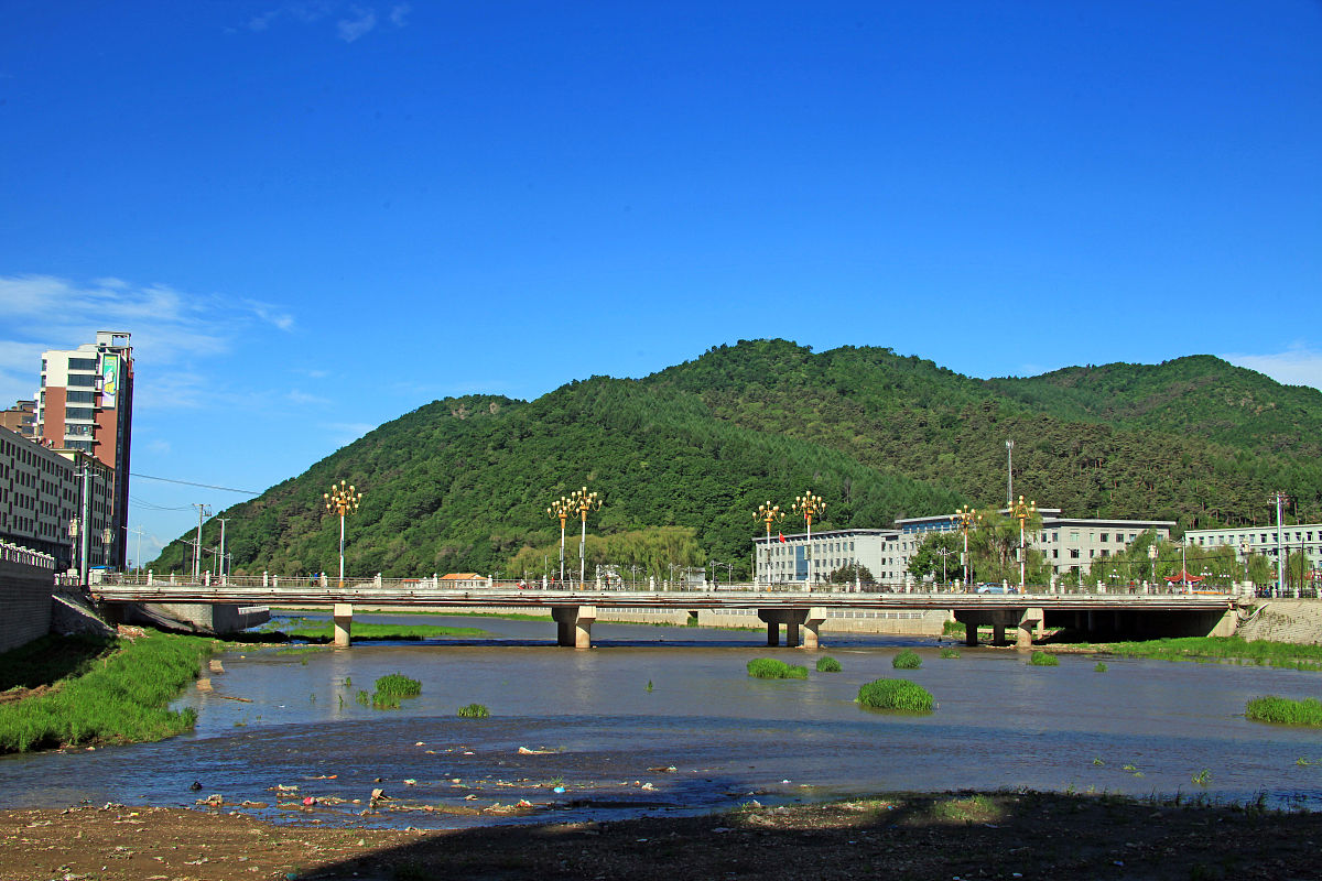 2014年5月28日,吉林省永吉县县城口前镇重建的口前大河河堤和永吉桥梁