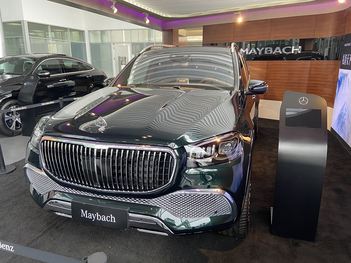 迈巴赫和奔驰的关系