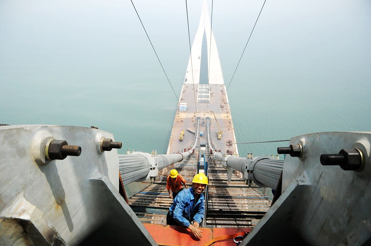 桥到船头自然直的上一句是什么