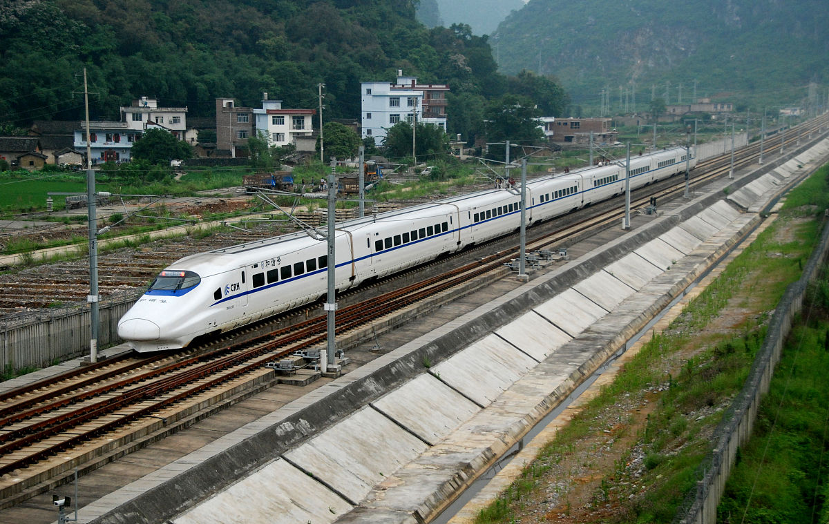 兰州到重庆高铁助力四川脱贫攻坚