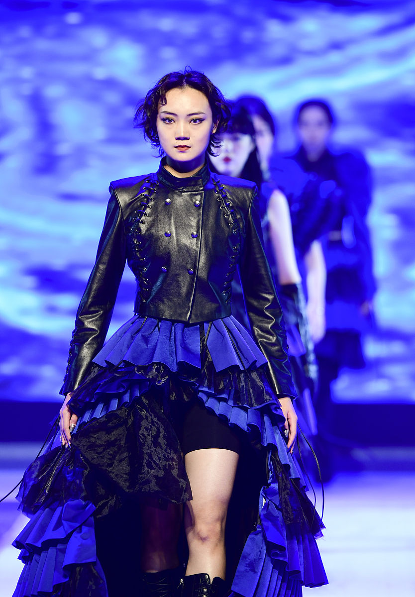 服装制作与营销专业前景分析：就业方向与发展趋势