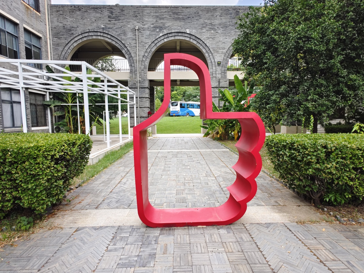 玻璃钢休闲座椅户外景观美陈摆件拼接休息创意造型城市艺术公共休闲座椅宣传文案