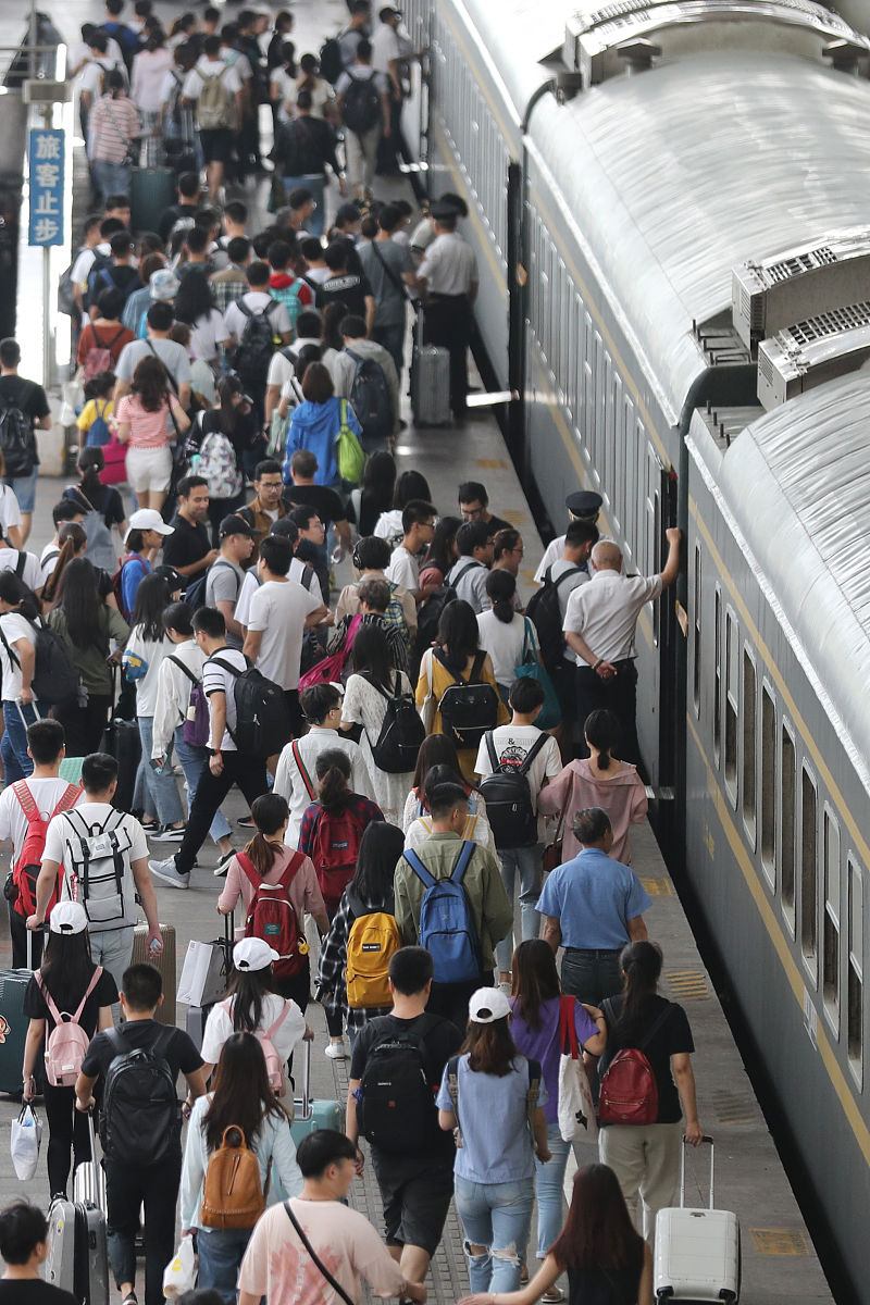 为什么地铁、火车不会超载用发