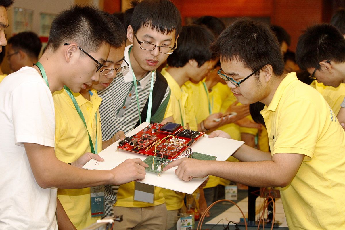 华东师范大学电子科学与技术专业怎么样