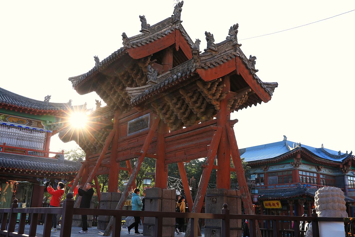 2020年10月4日,国庆期间,山西朔州,建于辽代的应县木塔.