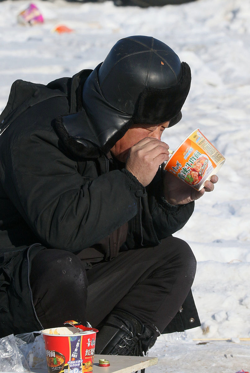 2020年12月15日,黑龙江省哈尔滨市,最低气温已经接近-30℃,冰雪大世界