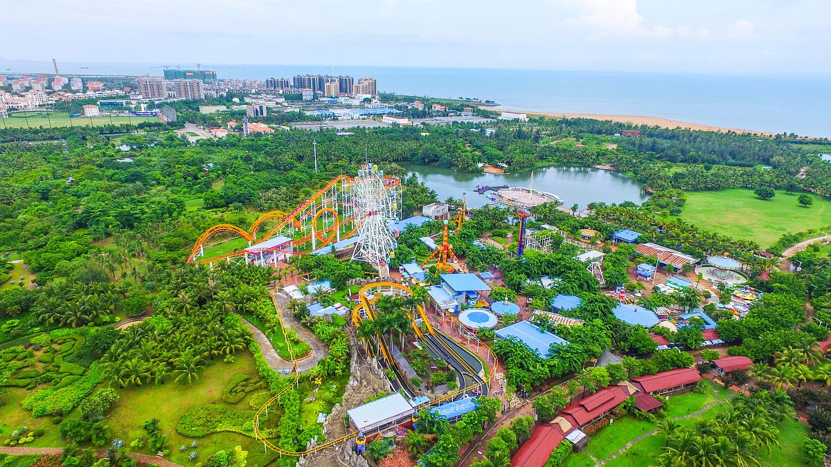 我要写论文网络文本分析海口旅游目的地形象感知影响研究帮我从roster cm6中文库分析一下海口的前100位高频词特征统计完整的