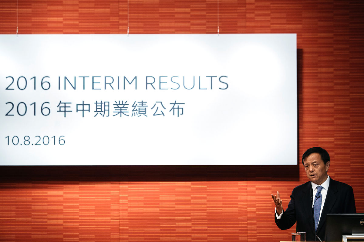 请扮演一个管理者在公司年会上进行总结发言