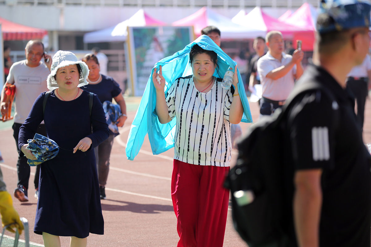 四川省内江医科学校招生办联系电话地址