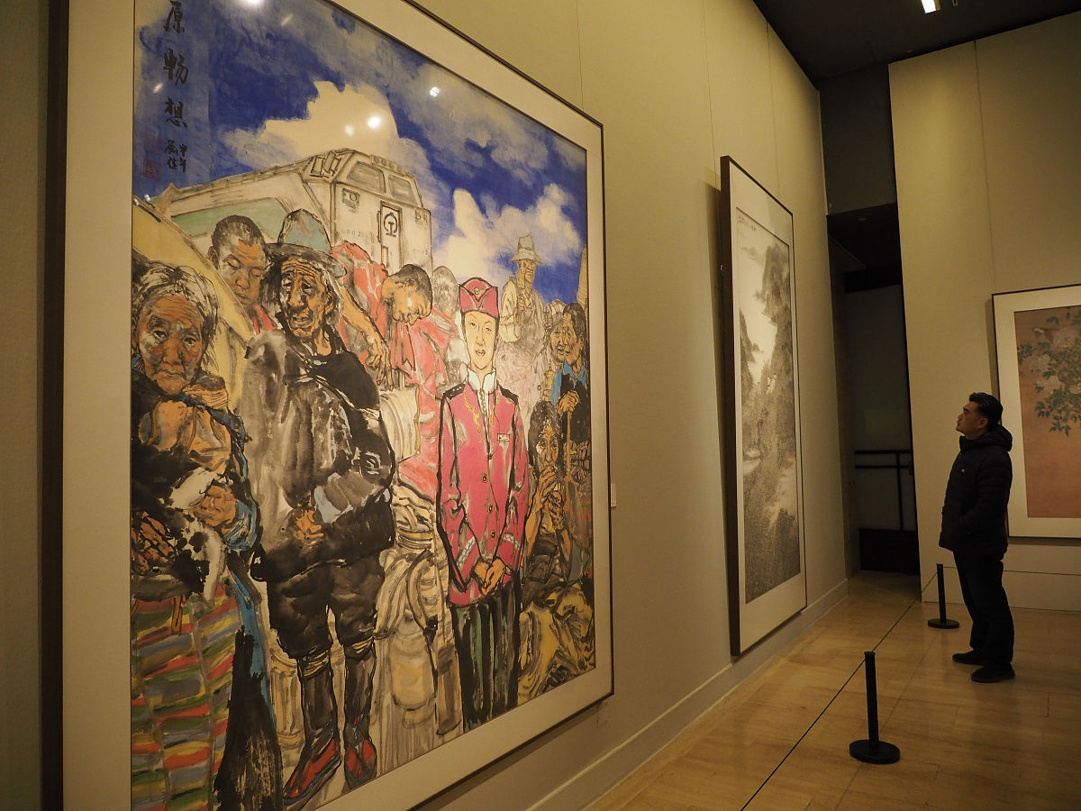 把下面这段话翻译成英文：从1911年到1978年水墨画的现代进程经历了以下步骤：第一对传统的创造性转化。先有虚谷任伯年和吴昌硕对传统绘画的求新求变。后有齐白石黄宾虹和潘天寿基于传统绘画的革新。第二写实主义的重建。徐悲鸿以西方写实主义传统改造中国文人写意传统50年代与苏派结合形成一种新的写实的创作模式成为主流。第三与现代主义的融合。林风眠借鉴西方现代造型观念更迭文人画的形式趣味直接反叛传统预想重新建