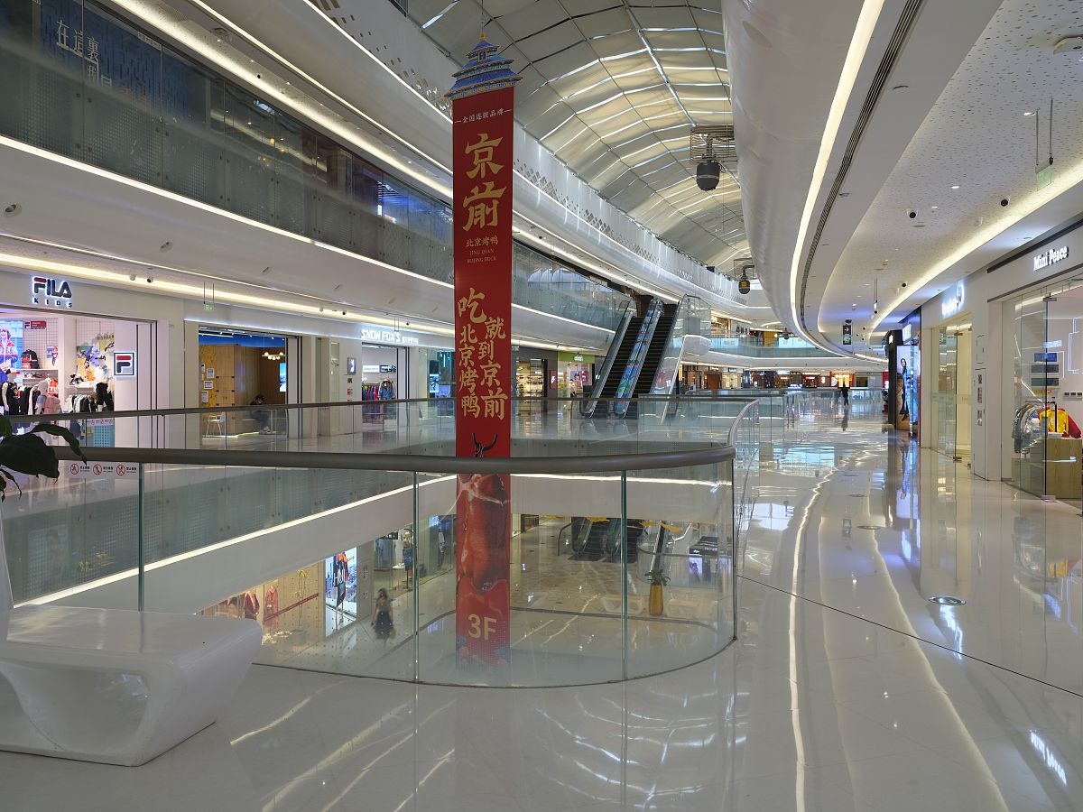 武汉9点能不能进万达广场回答加拓展。