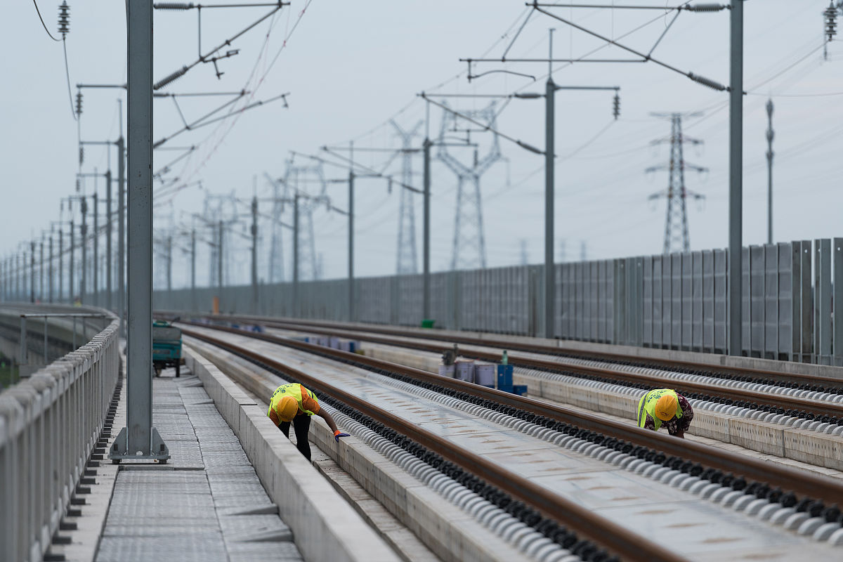 选择四川高铁专业学校需要注意哪些事项？