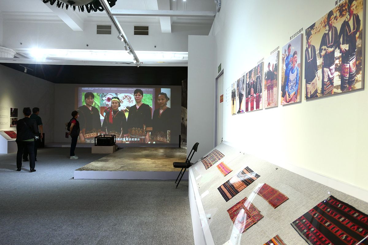 2020年9月22日,北京,"衣被海南——海南黎族纺织文化展" 在北京民族文