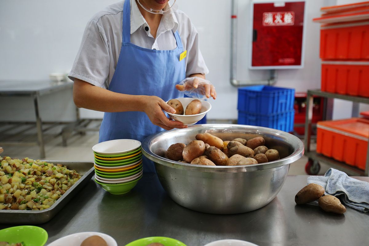 四川铁路学校毕业生就业前景分析：机遇与挑战并存