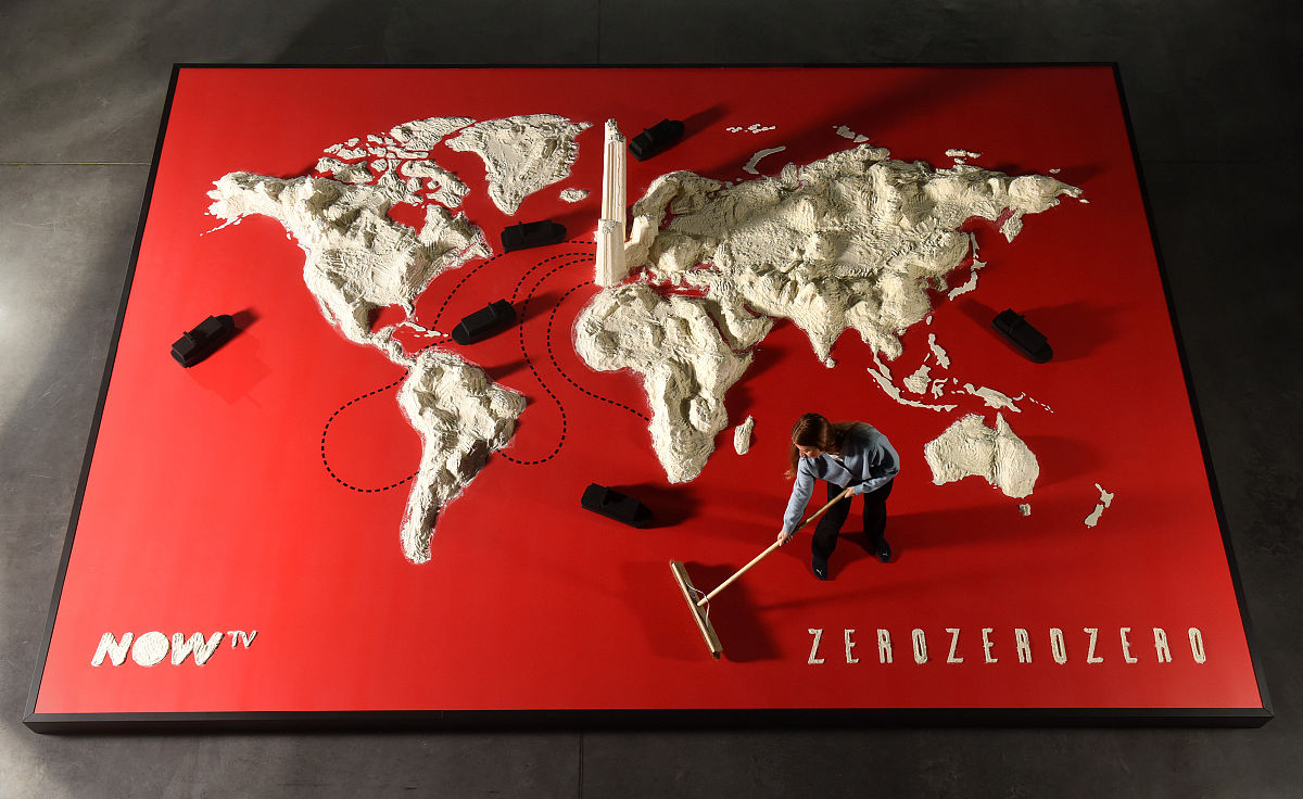 2021年3月3日讯(具体拍摄时间不详),英国格林威治,一幅用161公斤面粉