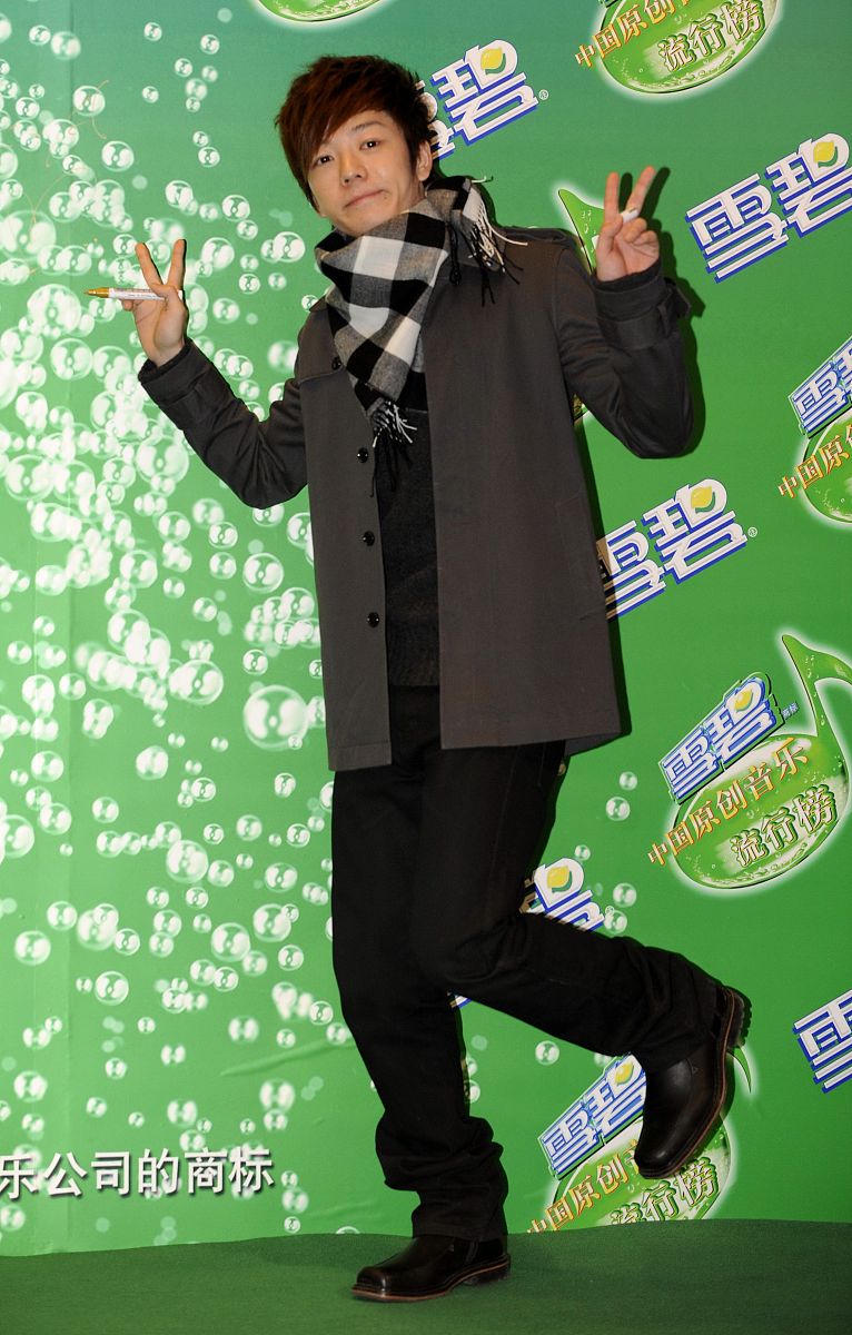 100 首最受欢迎的歌曲及其演唱者