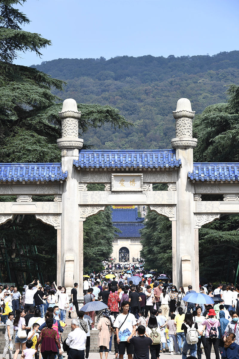 南京旅游攻略：历史文化、美食、现代化，值得一去的城市