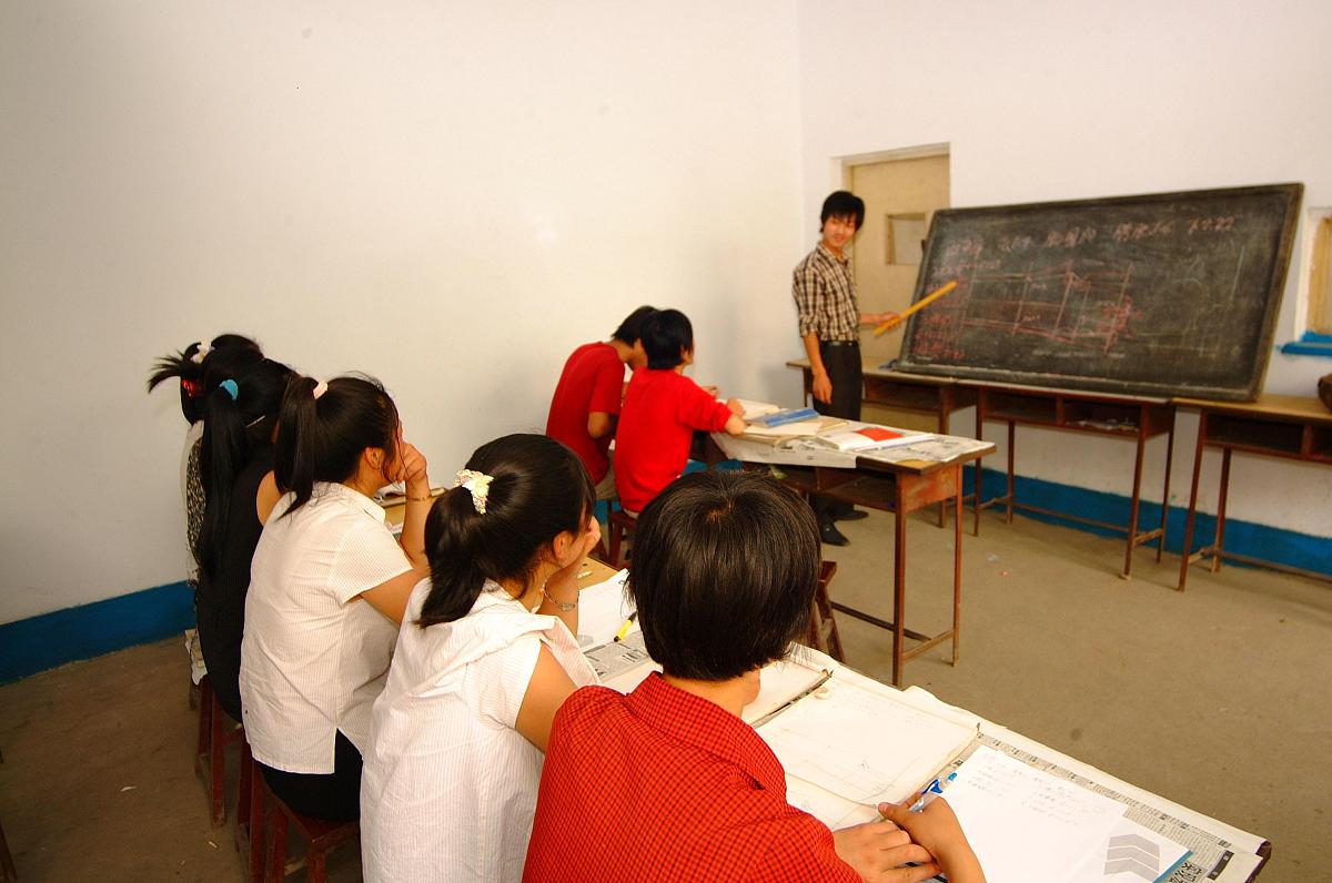 说明延安农村中学音乐教育中存在教学时间不足教学手段单一问题写成一段话格式不少于500字。 说明延安农村中学音乐教育中存在教学时间不足教学手段单一问题写成一段话格式不少于500字。