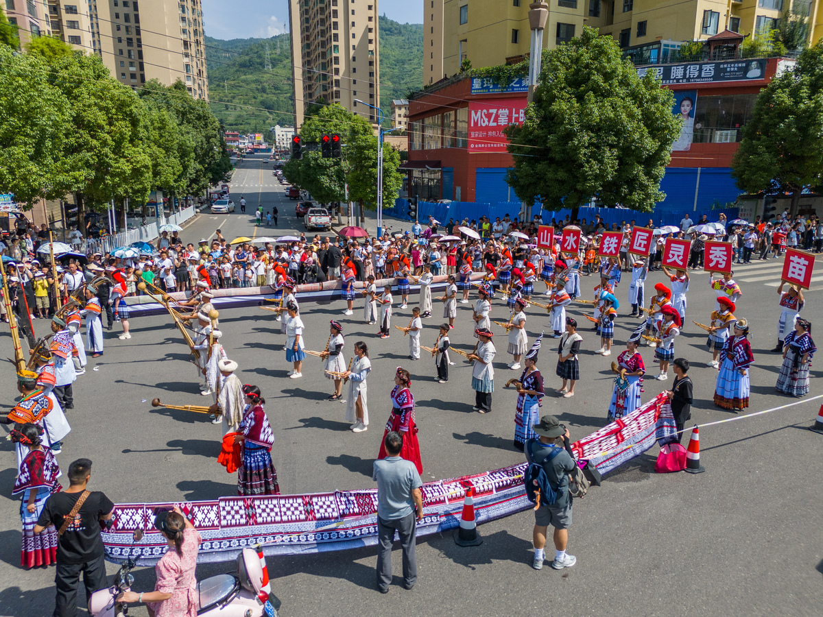 彭水苗族土家族自治县职业教育中心服装制作与生产管理专业课程设置及就业前景