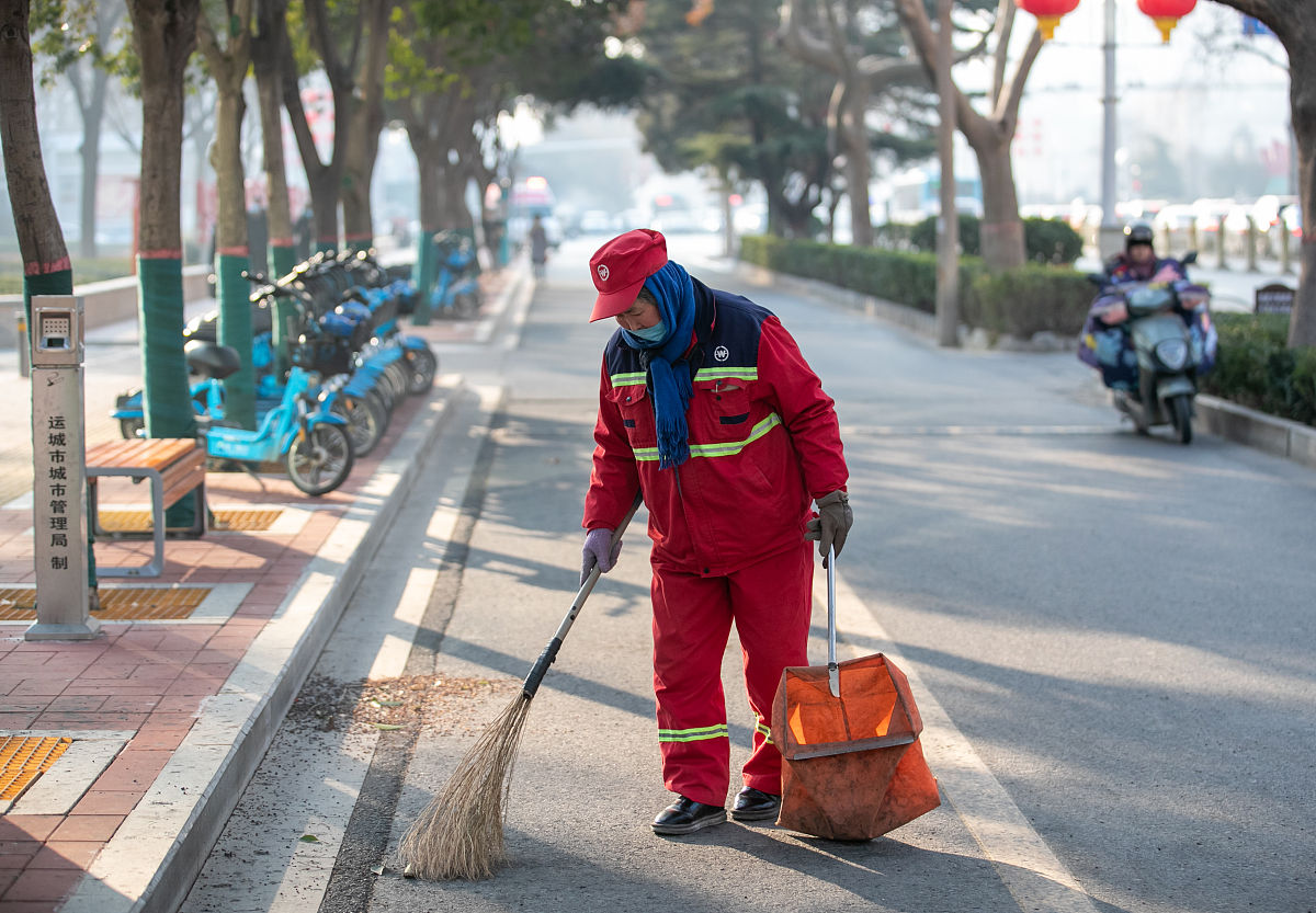《寻找自尊》清洁工手臂受伤失业：自尊的挣扎