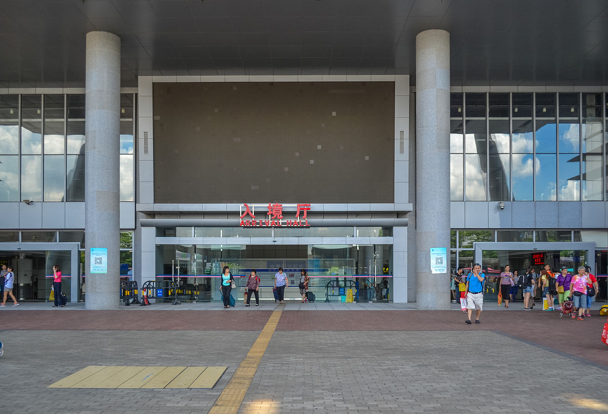 深圳去香港可以三天两次吗？