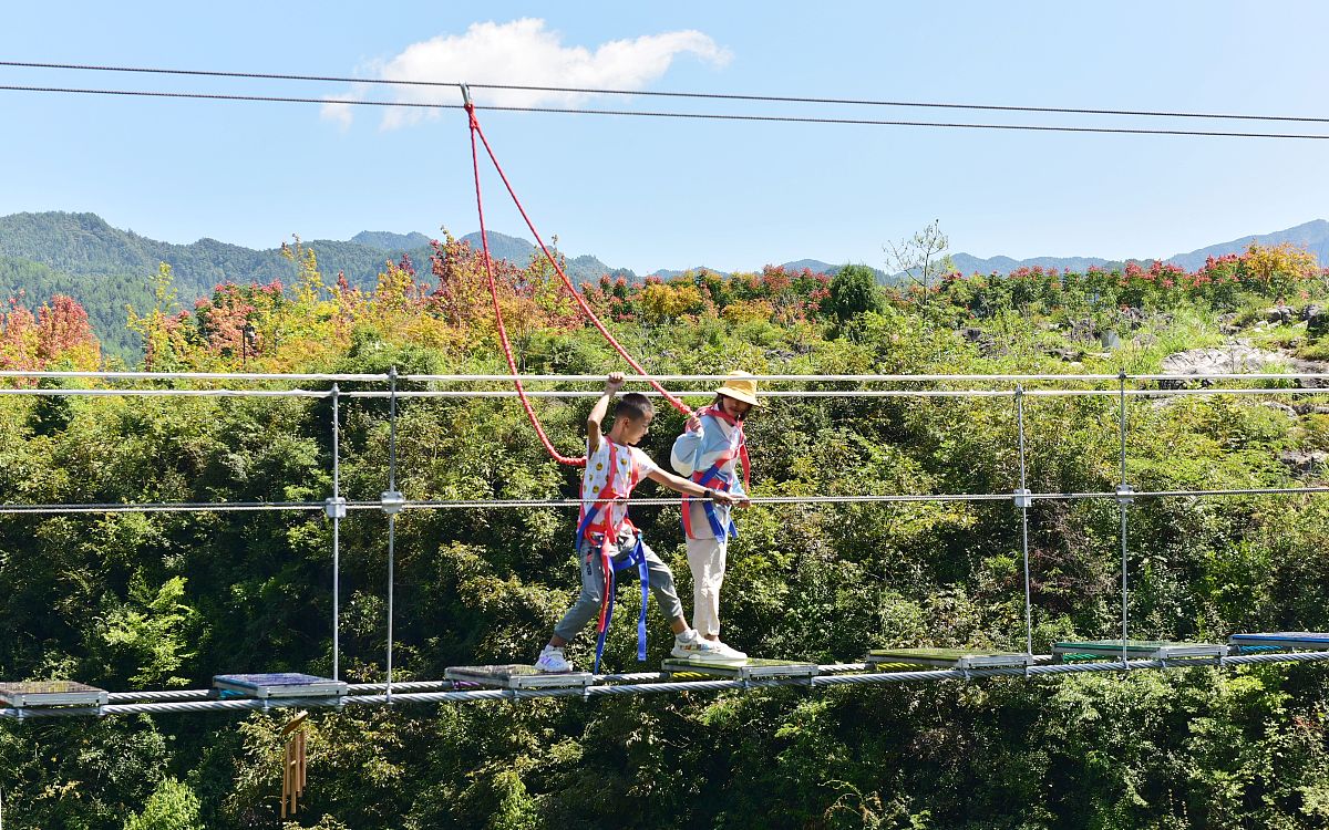 重庆卫校招生分数线：2021年录取要求及备考指南
